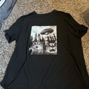 SHEIN Black UFO Cat Graphic Tee